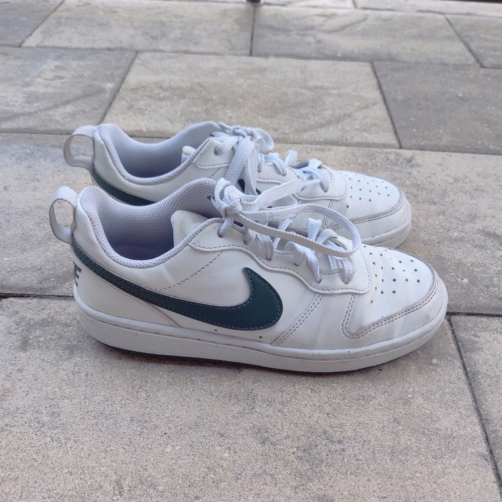 Nike Sneakers White And Army Green